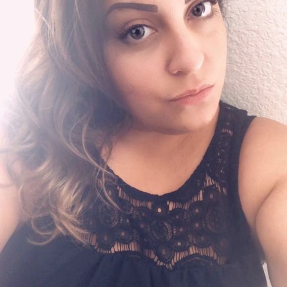 Meet your Posher, Sophia - Picture 1 of 1